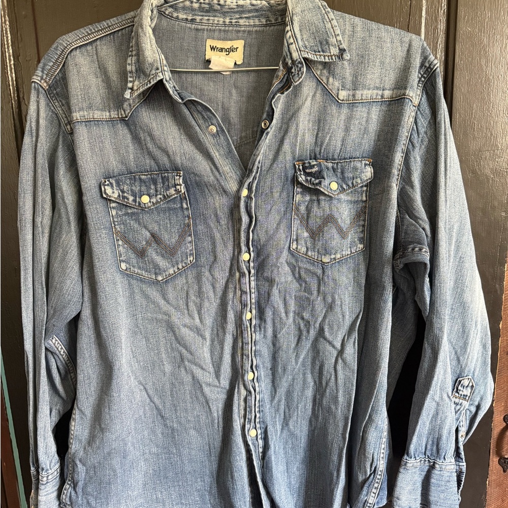 Wrangler Men's Light Blue Denim Shirt